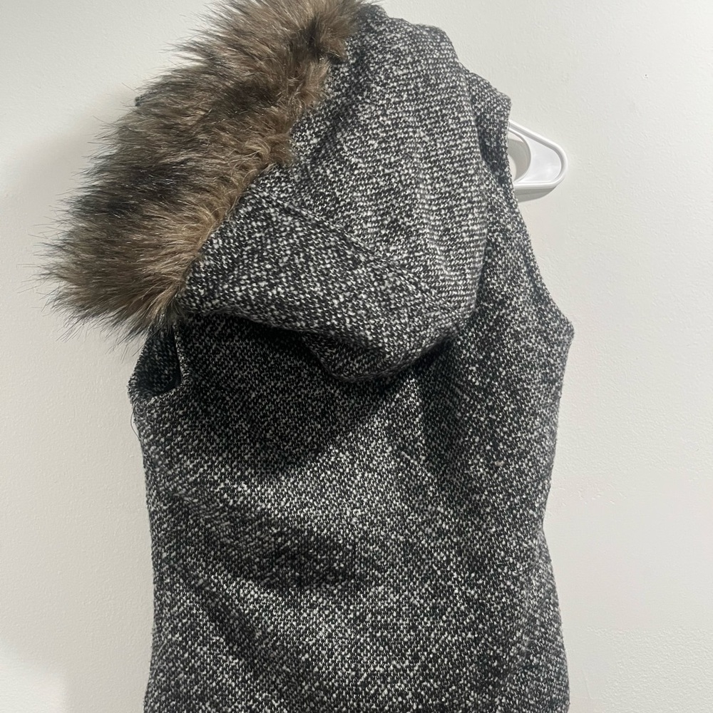 Trendy medium vest with fur food